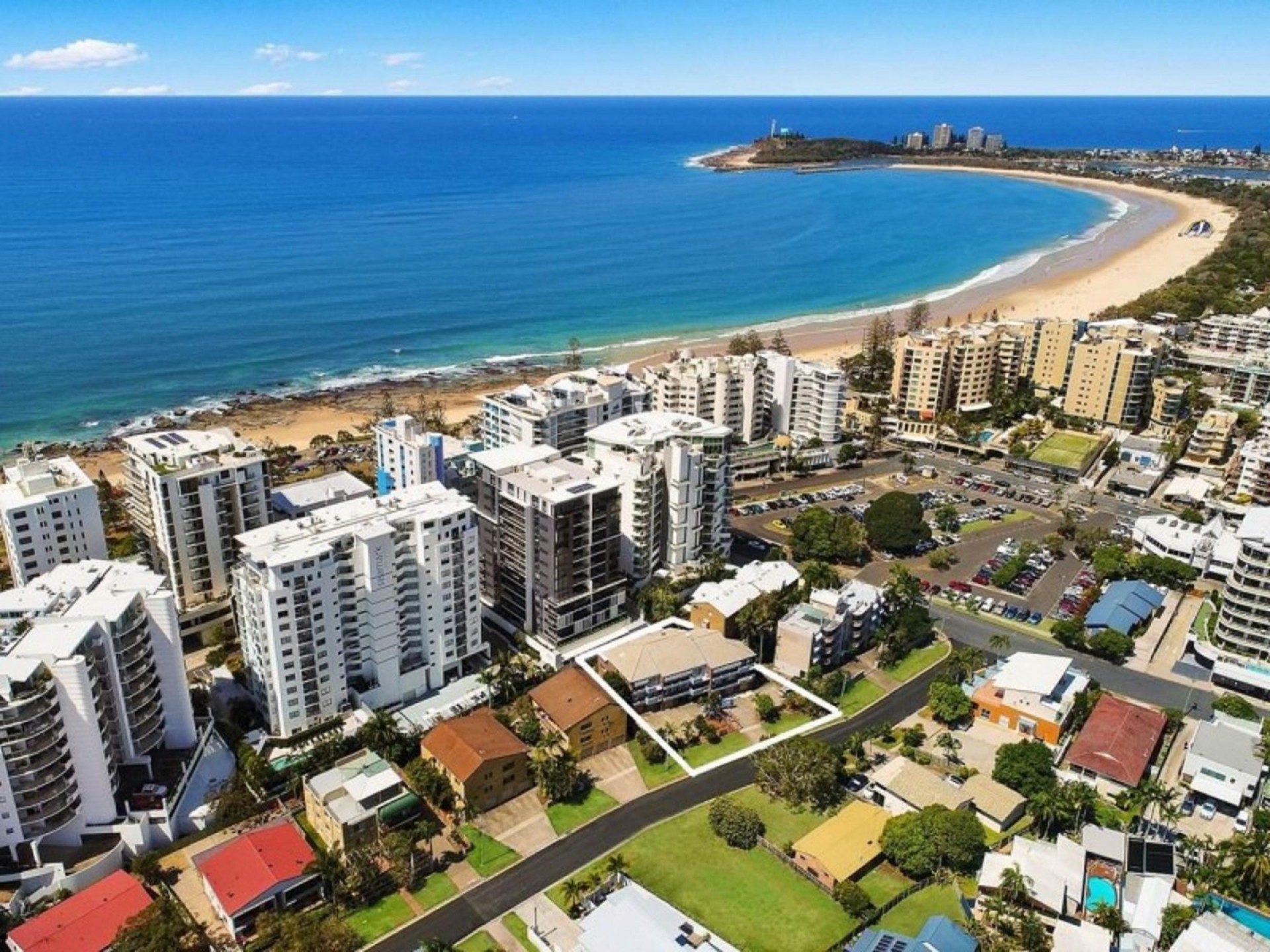 MOOLOOLABA BEACH PRIME PRECINCT!